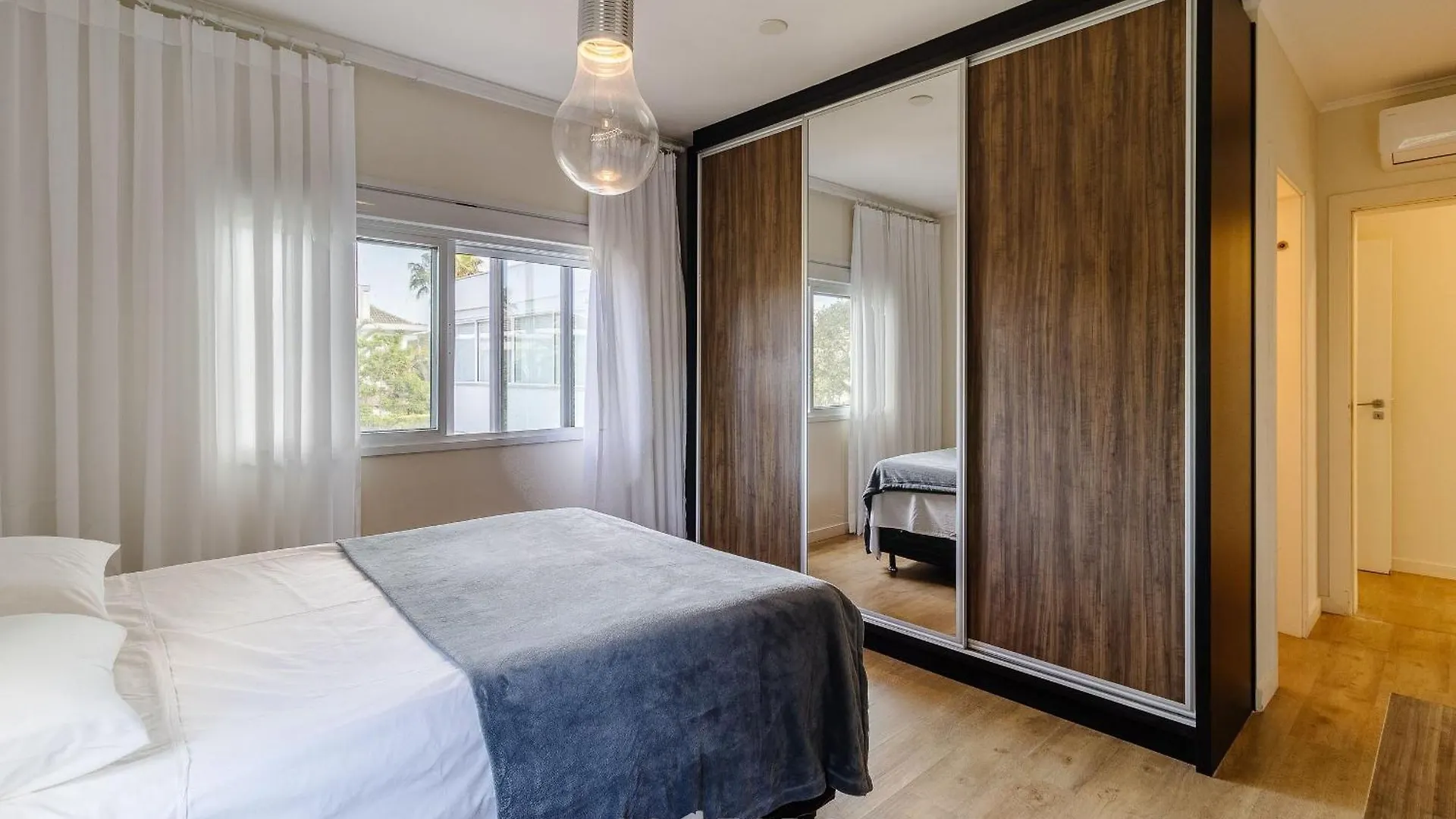 Florianópolis Casa Moderna Com Piscina Em Jurere Rca264 빌라 0*,  브라질