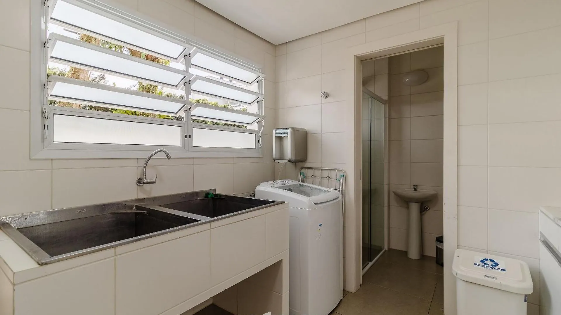펜션 Florianópolis Casa Moderna Com Piscina Em Jurere Rca264 빌라